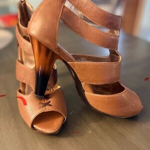 Soft Style Brown Heels with Strappy Design
